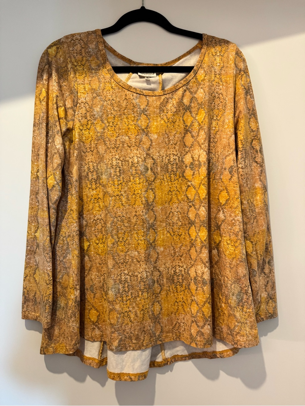 Women’s Orange Snake-Print Long Sleeve Top